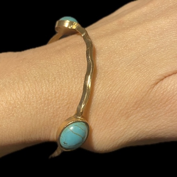 Faux Turquoise Earrings & Bangle - Picture 4 of 4